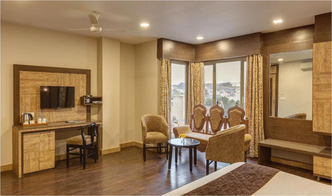 Hotel Rajwara Palace Jodhpur Джодхпур Экстерьер фото
